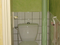 WiCi Mini, kleines Handwaschbecken für WC - Frau B (Frankreich - 95)